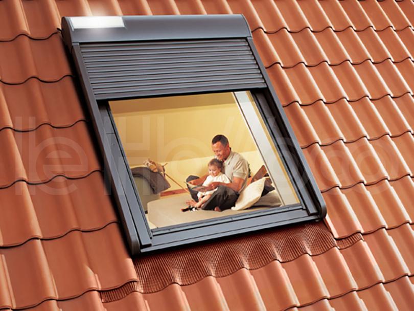 Fenêtre de toit Velux / Roto LE HOLLOCO 95